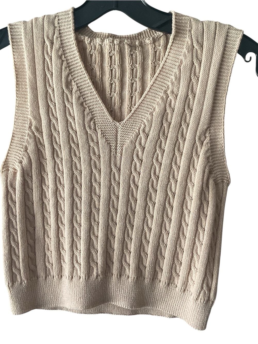 Classic Cable Knit V-Neck Sweater Vest - Cream